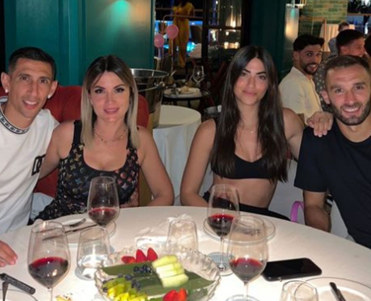 Ángel Di María se despidió de Juventus mientras comparte sus vacaciones en Ibiza con Germán Pezzella Ángel Di María se despidió de Juventus mientras comparte sus vacaciones en Ibiza con Germán Pezzella