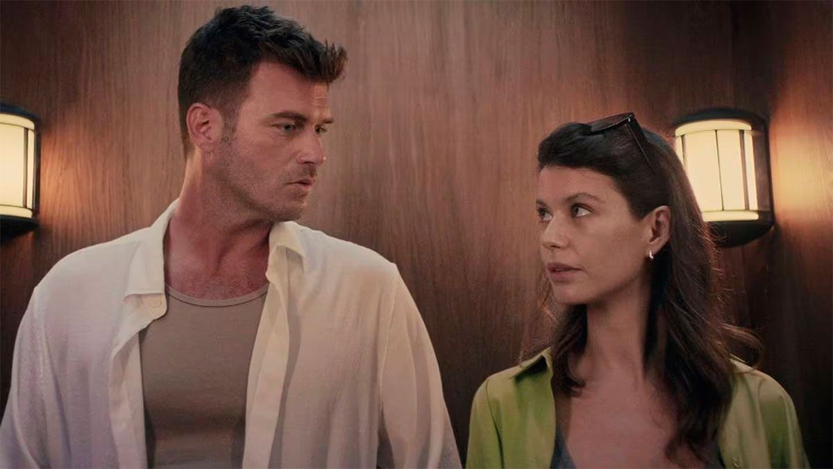 Beren Saat y Kvanç Tatltu vuelven a reunirse luego de la exitosa serie Beren Saat y Kvanç Tatltu vuelven a reunirse luego de la exitosa serie