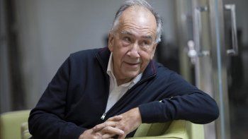 El poeta y arquitecto catalán Joan Margarit ganó el Premio Cervantes 2019