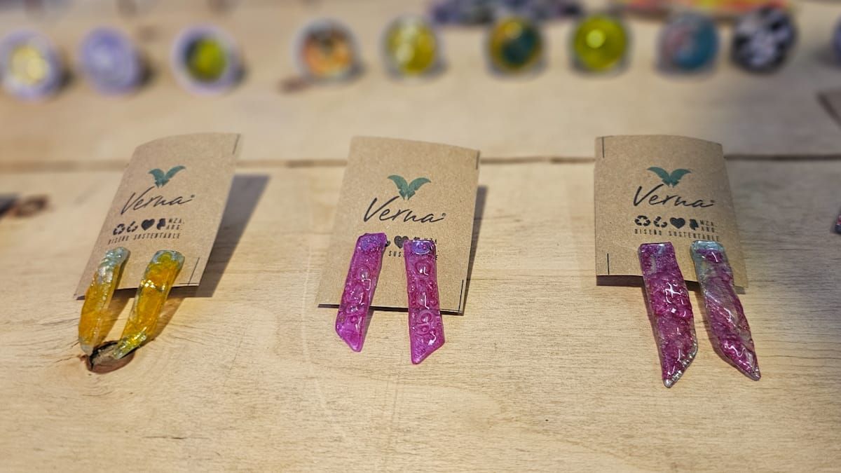 Para las argollas de los aros comprar acero quirúrgico y alpaca, porque hay mucha gente alérgica. Para las argollas de los aros comprar acero quirúrgico y alpaca, porque hay mucha gente alérgica.