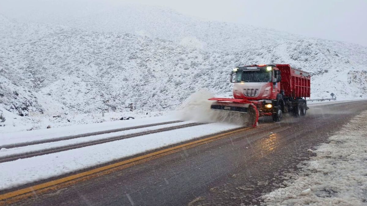 Corte en la Ruta 7 de Mendoza a Uspallata.