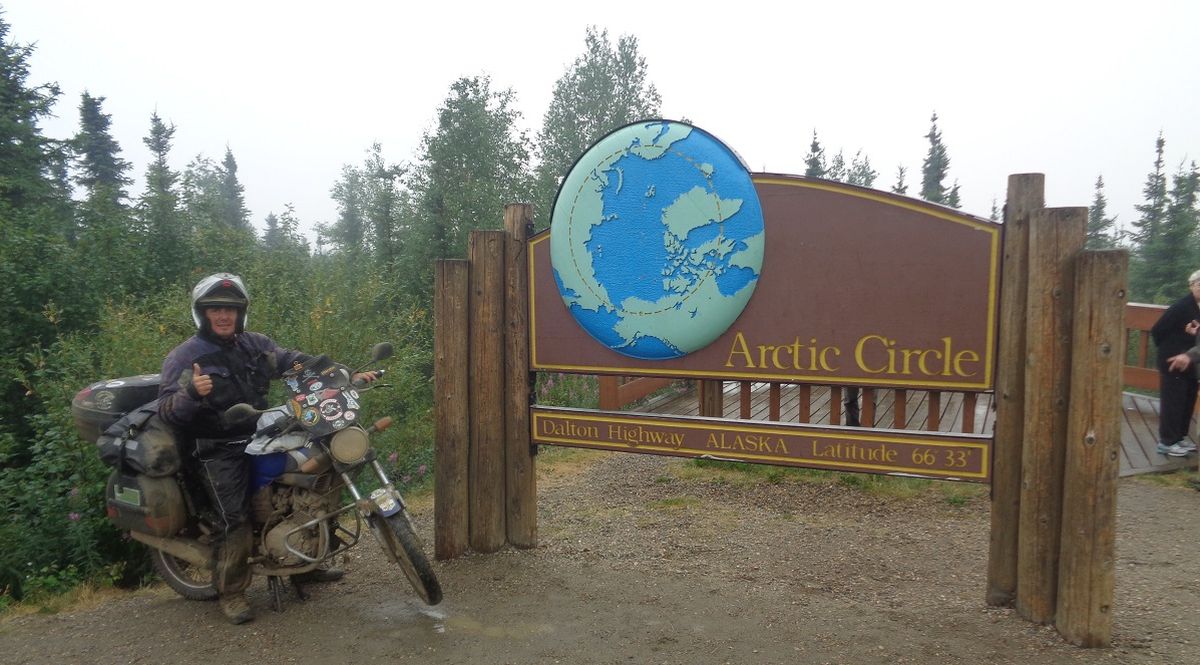 Gabriel es autor de “El equipaje se acomoda en el camino Gabriel es autor de “El equipaje se acomoda en el camino