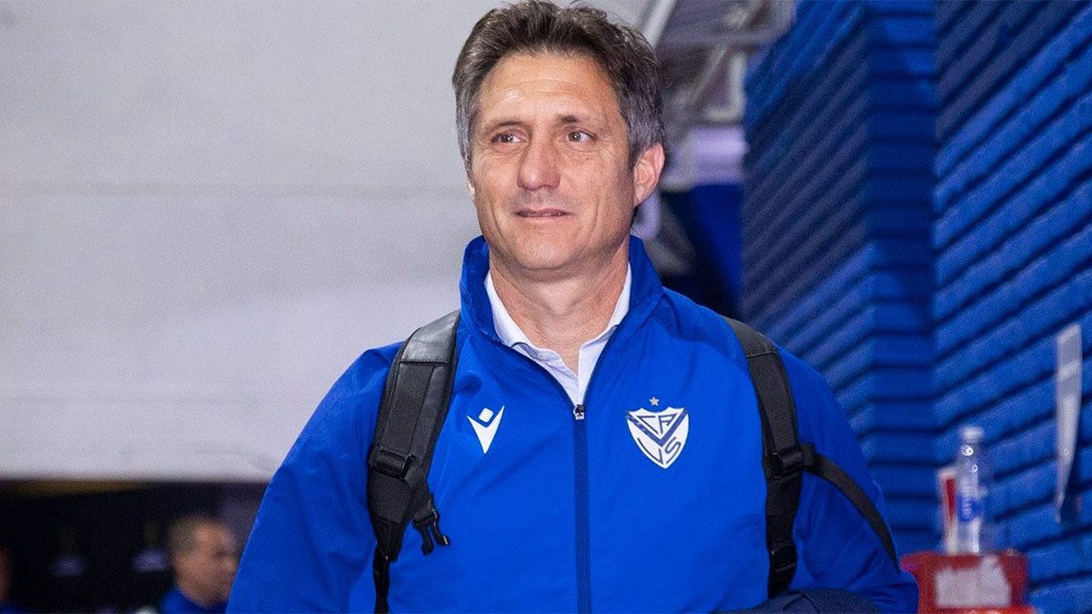 Guillermo Barros Schelotto quiere seguir en V&eacute;lez.