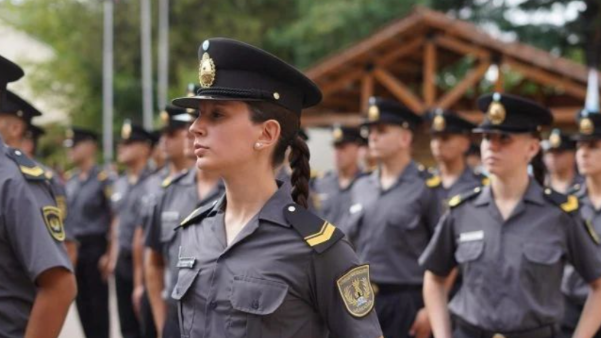 Los agentes del Servicio Penitenciario también recibirán aumentos. Los agentes del Servicio Penitenciario también recibirán aumentos.