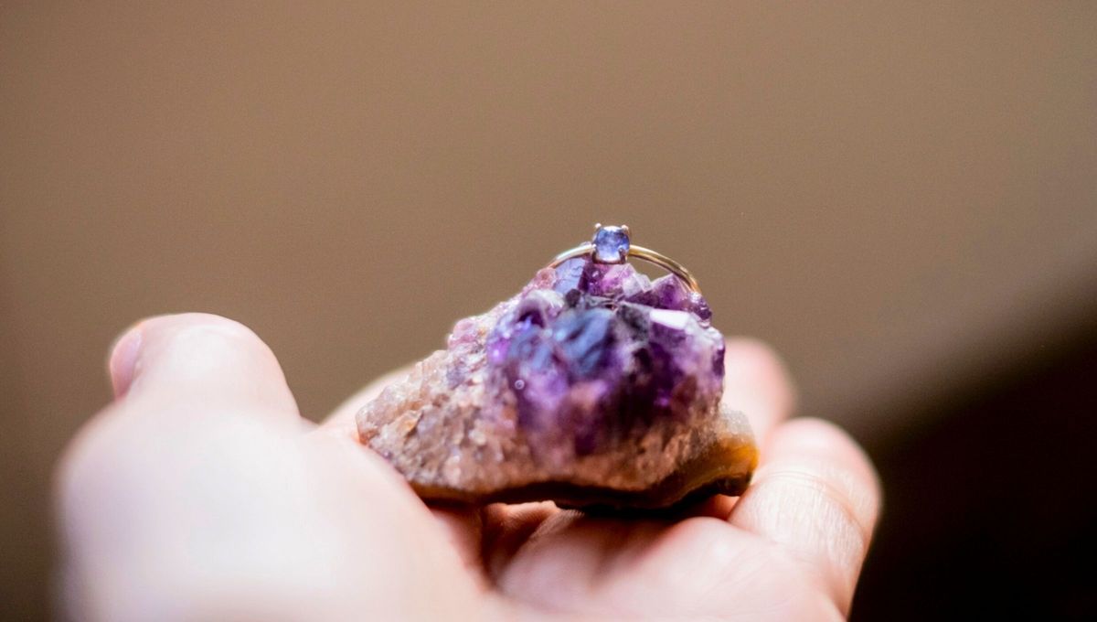 El amuleto de hoy es la amatista.