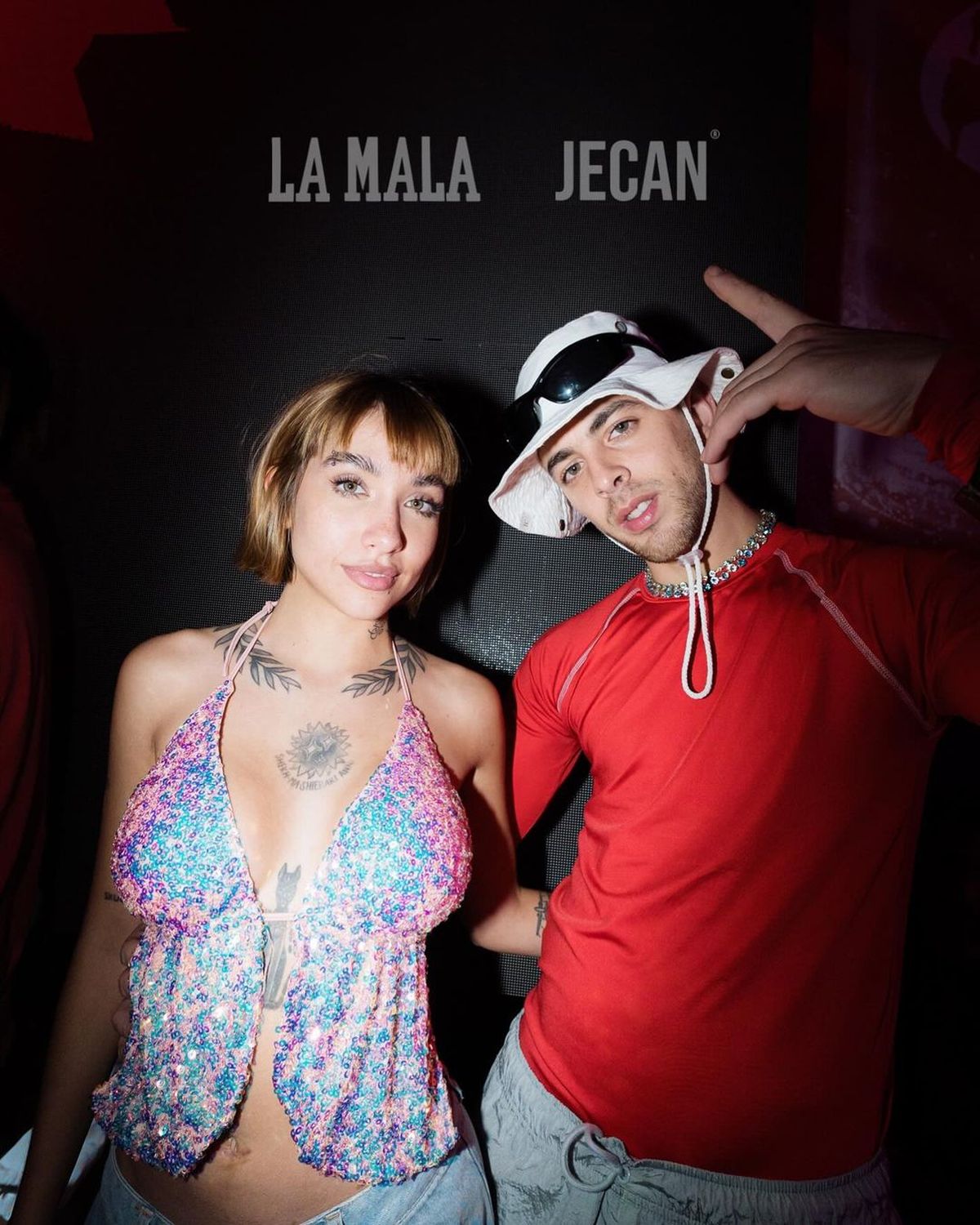 María Becerra confirma que es la reina del shiny y paraliza la primavera: pantaloncitos al ras, escotazo y más. María Becerra confirma que es la reina del shiny y paraliza la primavera: pantaloncitos al ras, escotazo y más.