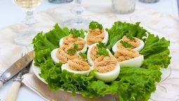 Cómo armar huevos rellenos, la receta de las abuelas para que salgan perfectos y sabrosos.