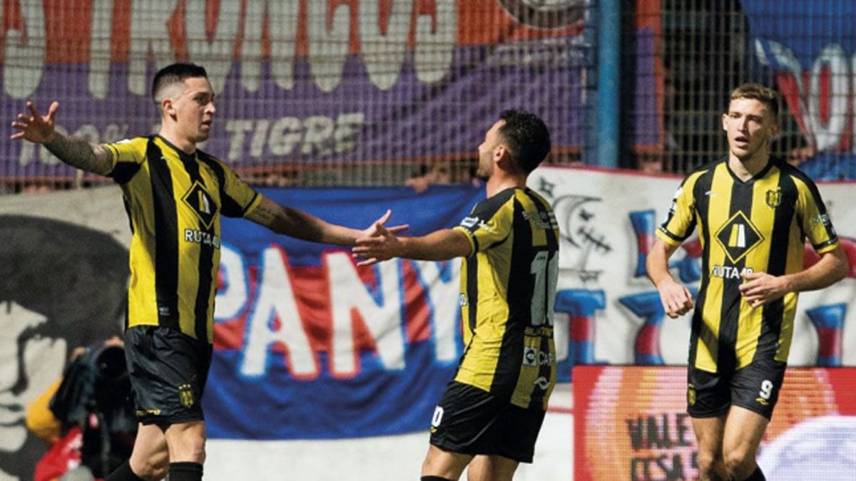 Copa Argentina Deportivo Madryn eliminó a Tigre en un partidazo