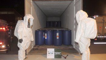 Drogas sintéticas: decomisan 22 mil litros de ácido acético que iban hacia Chile