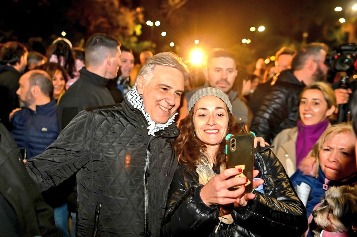 En Córdoba Martín Llaryora tendrá que vérselas nada menos que con Luis Juez.