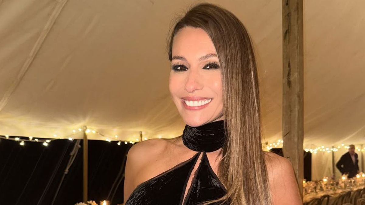 Las fotos de Pampita al borde de al censura que causaron revuelo.