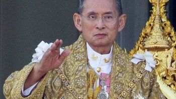 Tailandia encarceló a locutor por insultar al rey
