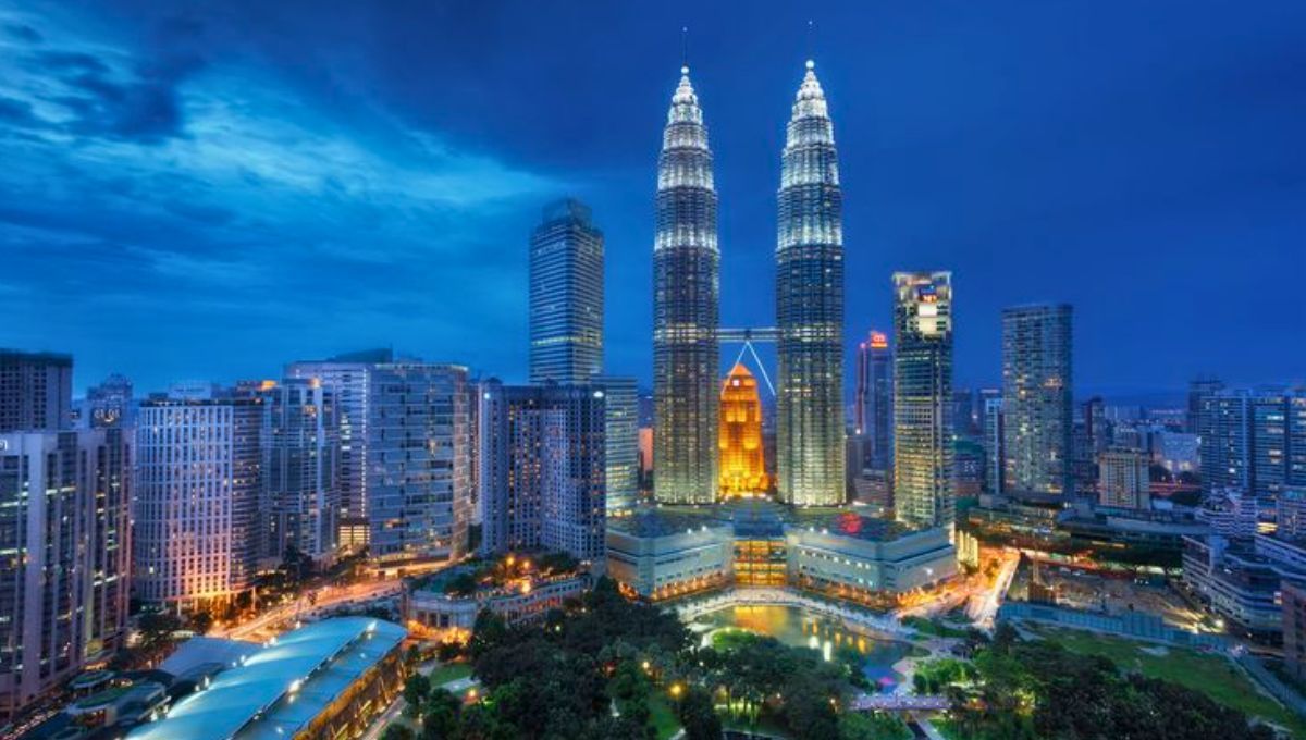 Control del ringgit y políticas monetarias estratégicas – cómo la fijación de la moneda y la regulación de capitales restauraron la confianza de inversores y empresas Control del ringgit y políticas monetarias estratégicas – cómo la fijación de la moneda y la regulación de capitales restauraron la confianza de inversores y empresas 