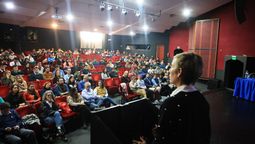 La ministra Jimena Latorre expuso sobre Malargüe Distrito Minero Occidental en uno de los talleres abiertos a la comunidad malargüina.
