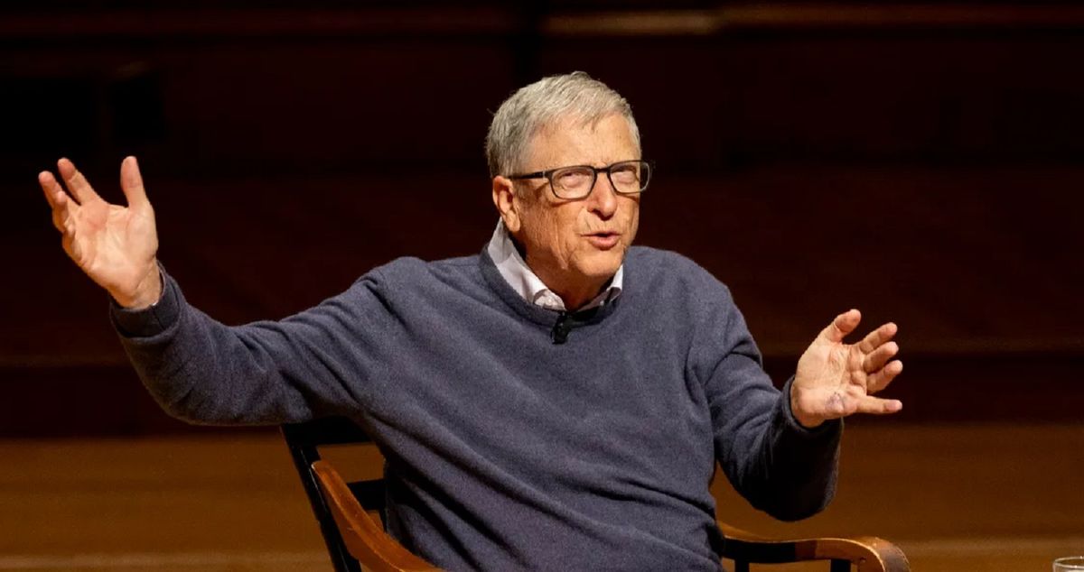 En Harvard, Bill Gates confesó estar un poco asustado de la Inteligencia Artificial