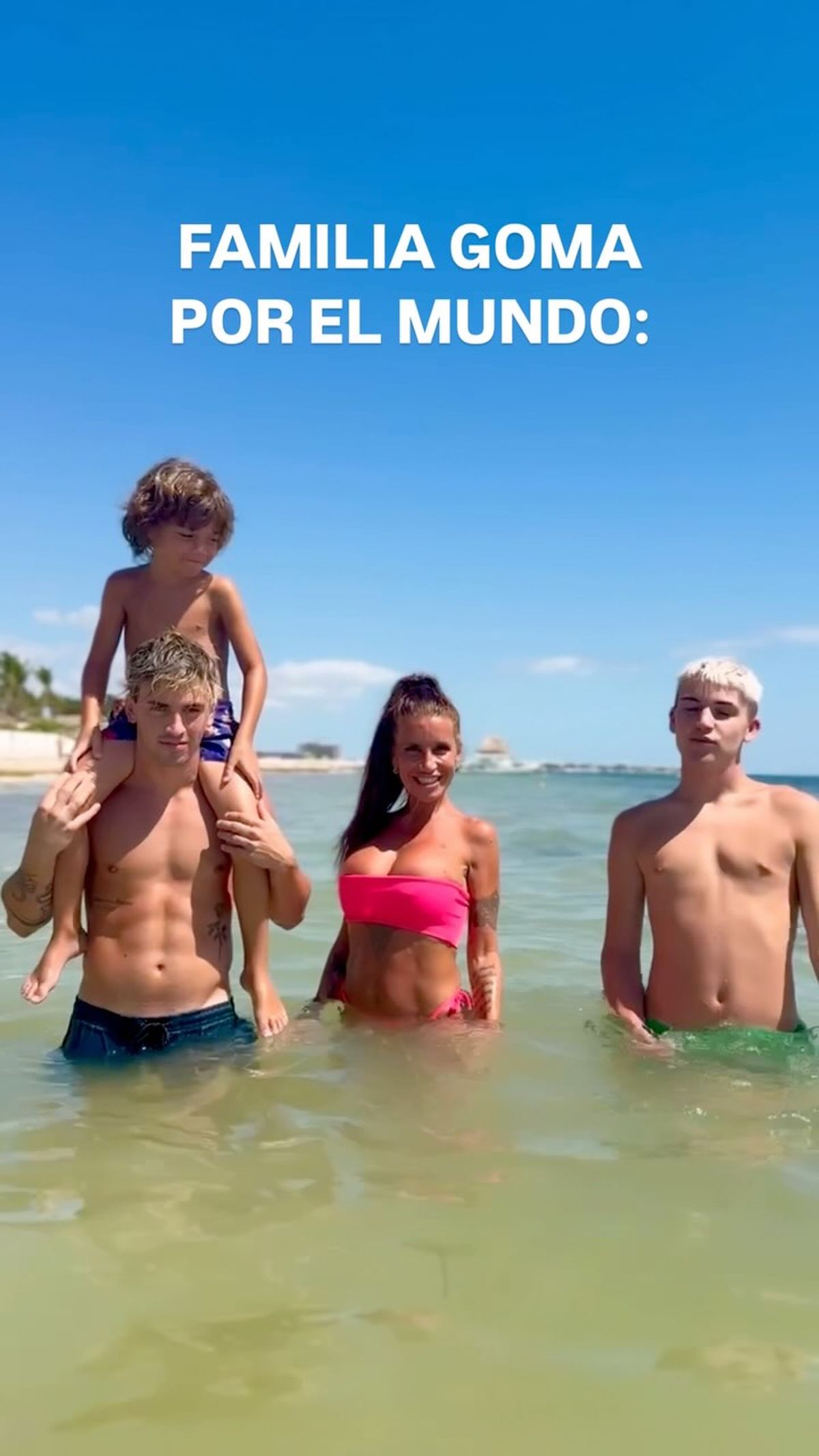 Desde el Caribe, Florencia Peña mostró su familia goma y fue furor. Desde el Caribe, Florencia Peña mostró su familia goma y fue furor.