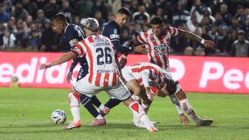 Independiente Rivadavia empata en el Gargantini con Unión por los octavos de final Independiente Rivadavia empata en el Gargantini con Unión por los octavos de final