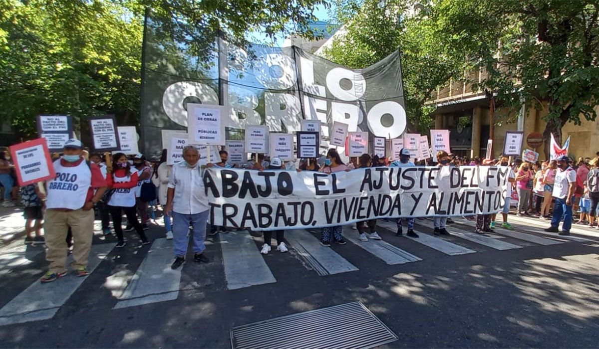 El acuerdo con el FMI fue uno de los puntos que también se reclamó en la marcha que cortó el tránsito en la Ciudad de Mendoza