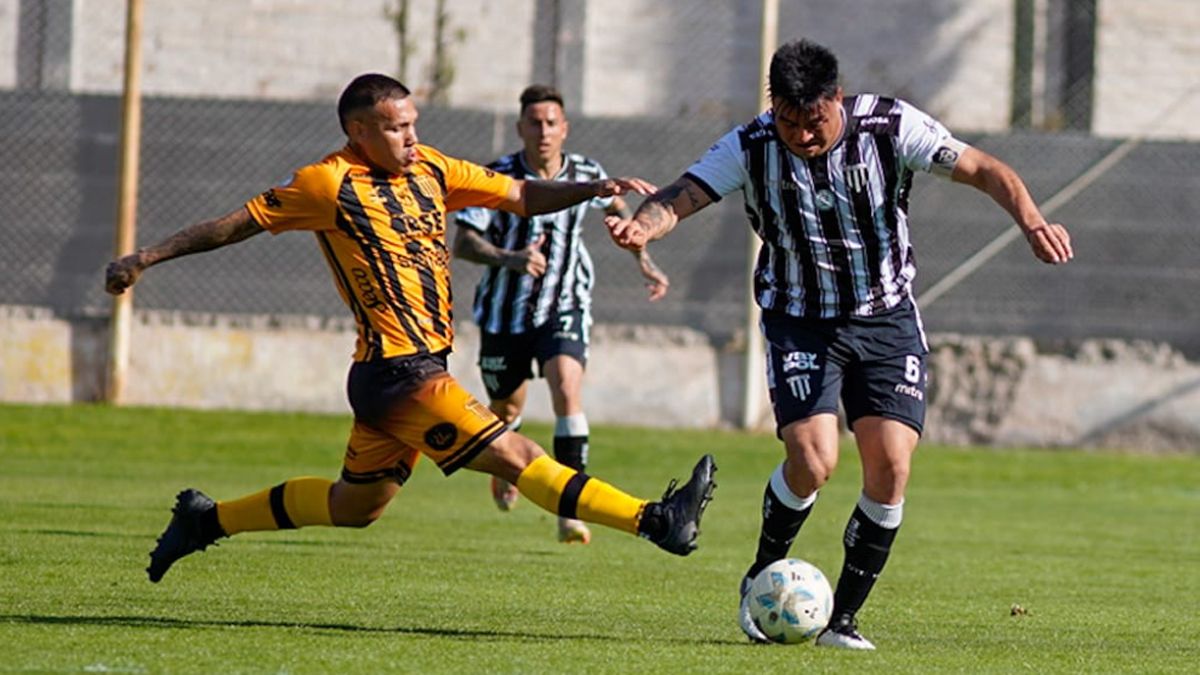 Padilla hizo el gol del empate de Gimnasia y Esgrima ante Mitre de Santiago del Estero.