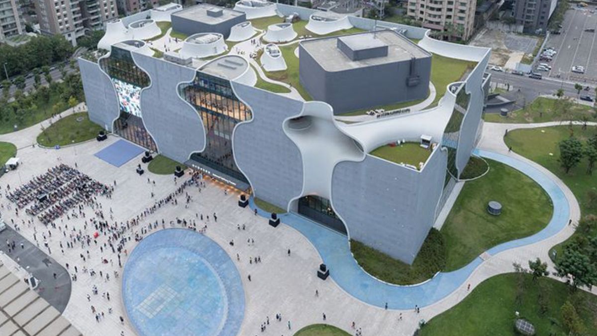 Así luce desde afuera el teatro Nacional de Taichung.