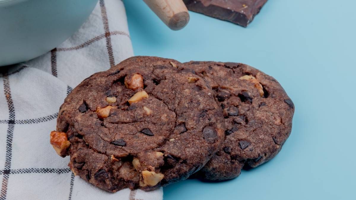 Galletitas de chocolate super crocantes, en 20 minutos y con un ingrediente secreto Galletitas de chocolate super crocantes, en 20 minutos y con un ingrediente secreto