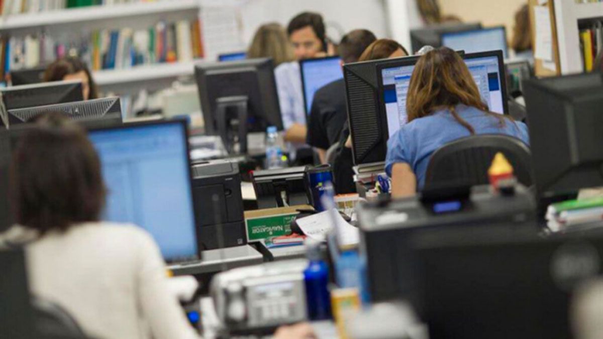 214 empleados contratados de la Municipalidad de La Banda fueron formalizados.