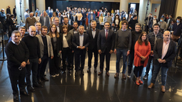 Los líderes de Juntos por el Cambio junto con los ganadores del primer capítulo de las elecciones 2021.