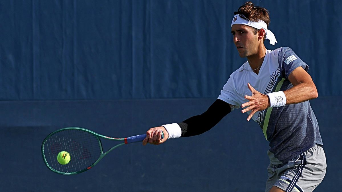 Etcheverry cayó en cuatro sets.