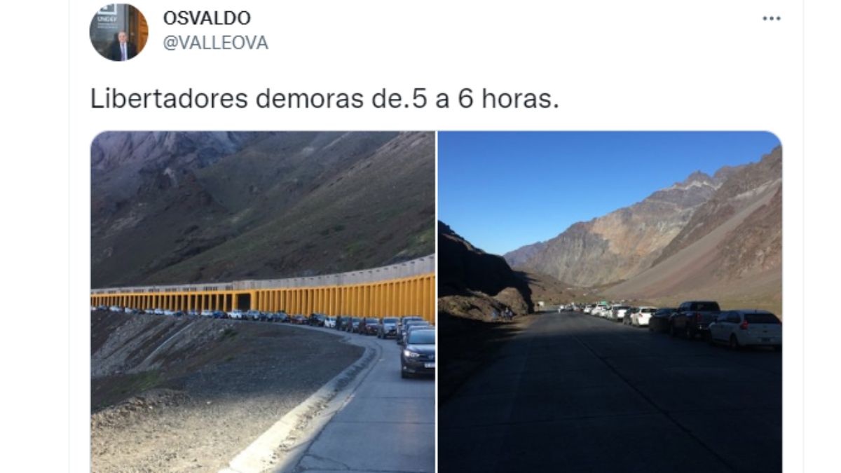 Tuit de Osvaldo Valle con fotos de las largas colas para ingresar a la aduana chilena en el Paso Cristo Redentor este lunes al mediodía.