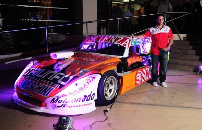 Matías Jalaf les presentó su Ford a los mendocinos