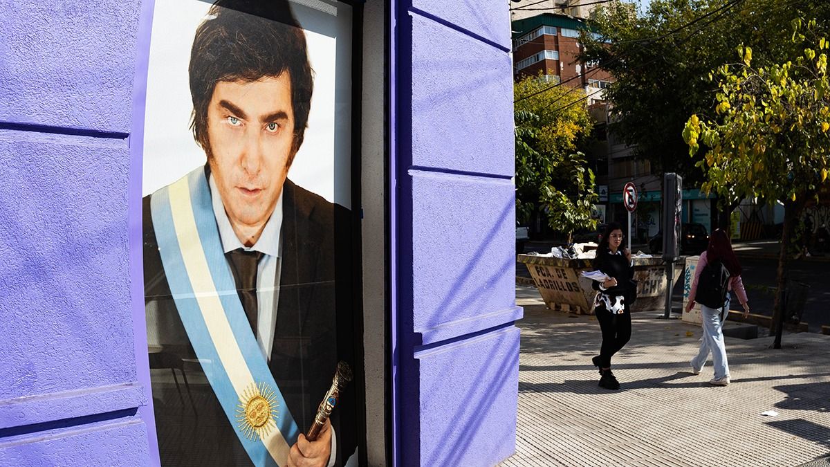 Javier Milei, figura en la nueva sede central de La Libertad Avanza en Mendoza. Javier Milei, figura en la nueva sede central de La Libertad Avanza en Mendoza.