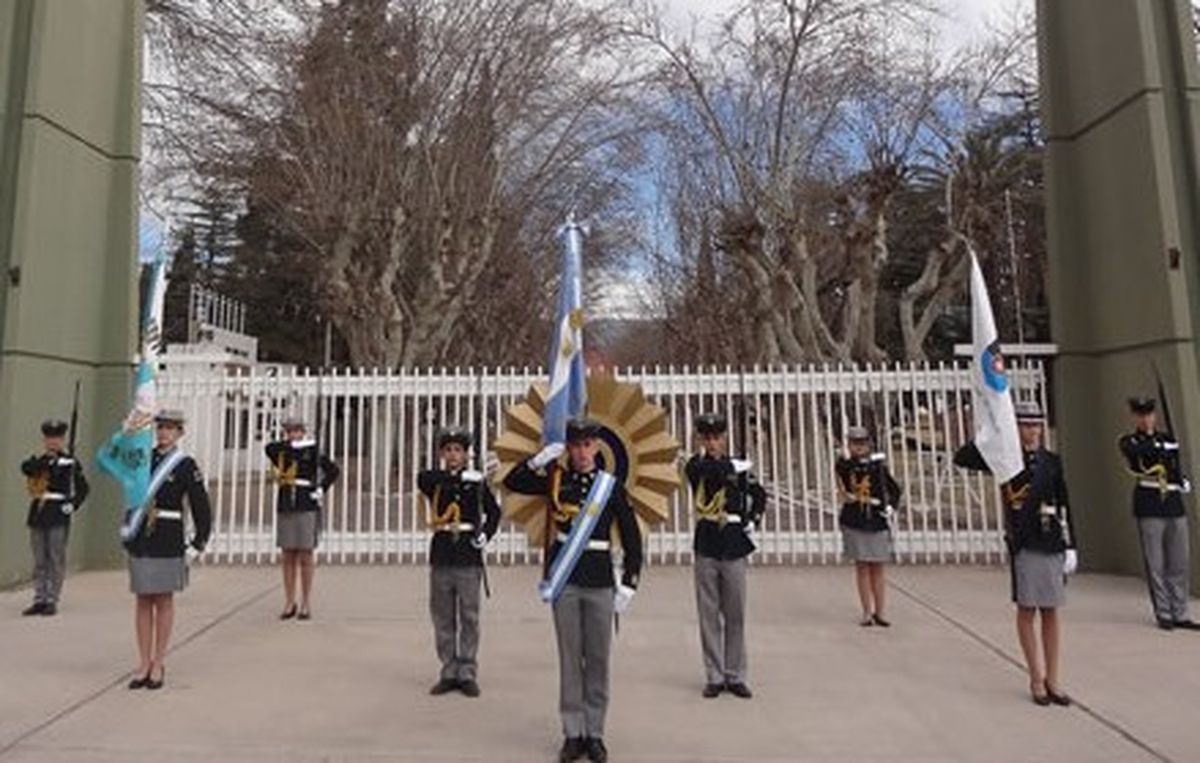 Liceo Militar General Espejo de Mendoza. Liceo Militar General Espejo de Mendoza.