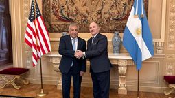 El gobernador Alfredo Cornejo y el embajador de Estados Unidos, Peter Lamelas. El gobernador Alfredo Cornejo y el embajador de Estados Unidos, Peter Lamelas.