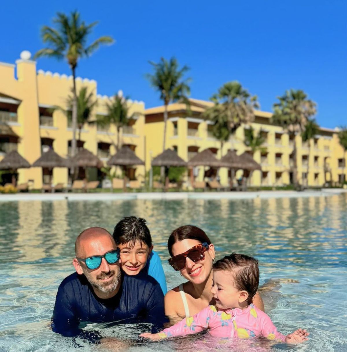 Entre ambos, Ezequiel y Anabella, construyeron una de las comunidades digitales sobre hábitos saludables más importantes del país. Entre ambos, Ezequiel y Anabella, construyeron una de las comunidades digitales sobre hábitos saludables más importantes del país.