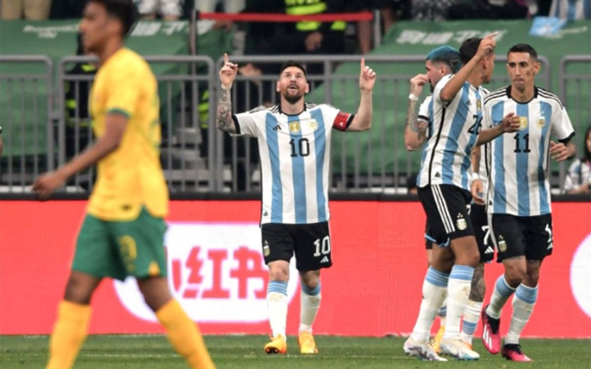 El festejo de Lionel Messi tras el gol de la Selección argentina ante Australia El festejo de Lionel Messi tras el gol de la Selección argentina ante Australia