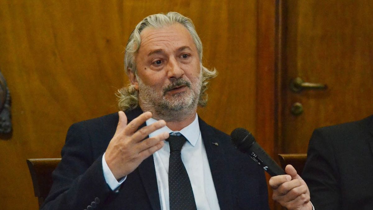 Lucas Soler de la Asociación Civil de Verdad y Justicia Mendoza, hizo hincapié en el derecho a la comunicación de los presos. Lucas Soler de la Asociación Civil de Verdad y Justicia Mendoza, hizo hincapié en el derecho a la comunicación de los presos.