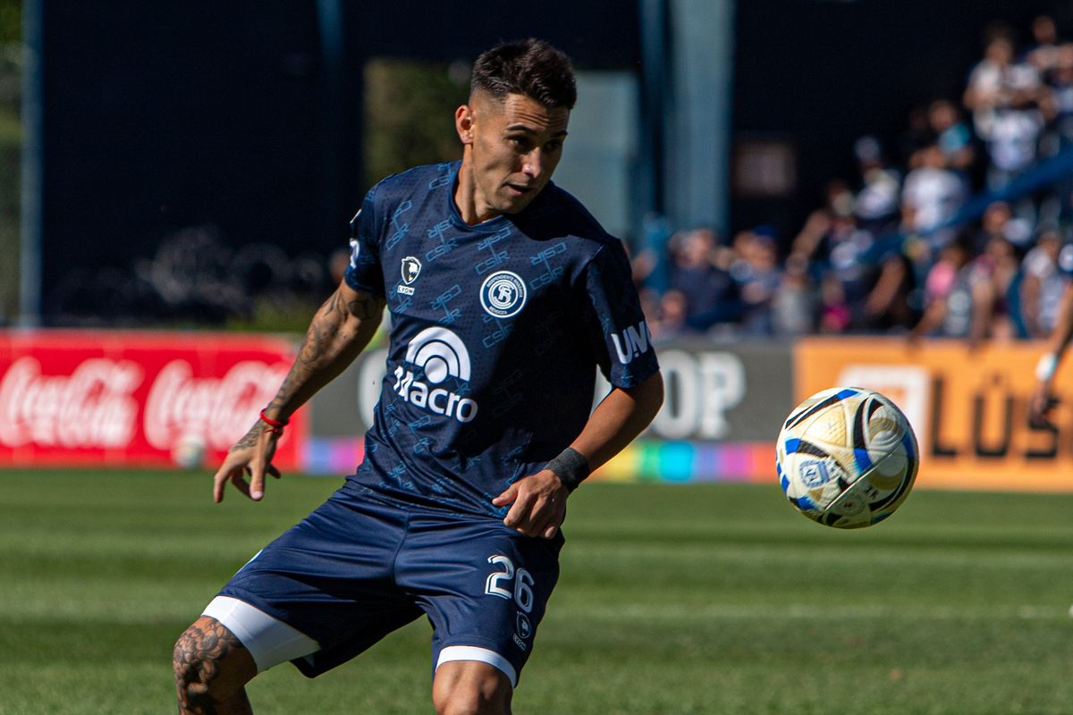 Matías Fernández: del lamento por el empate a su desfachatez para jugar en Primera