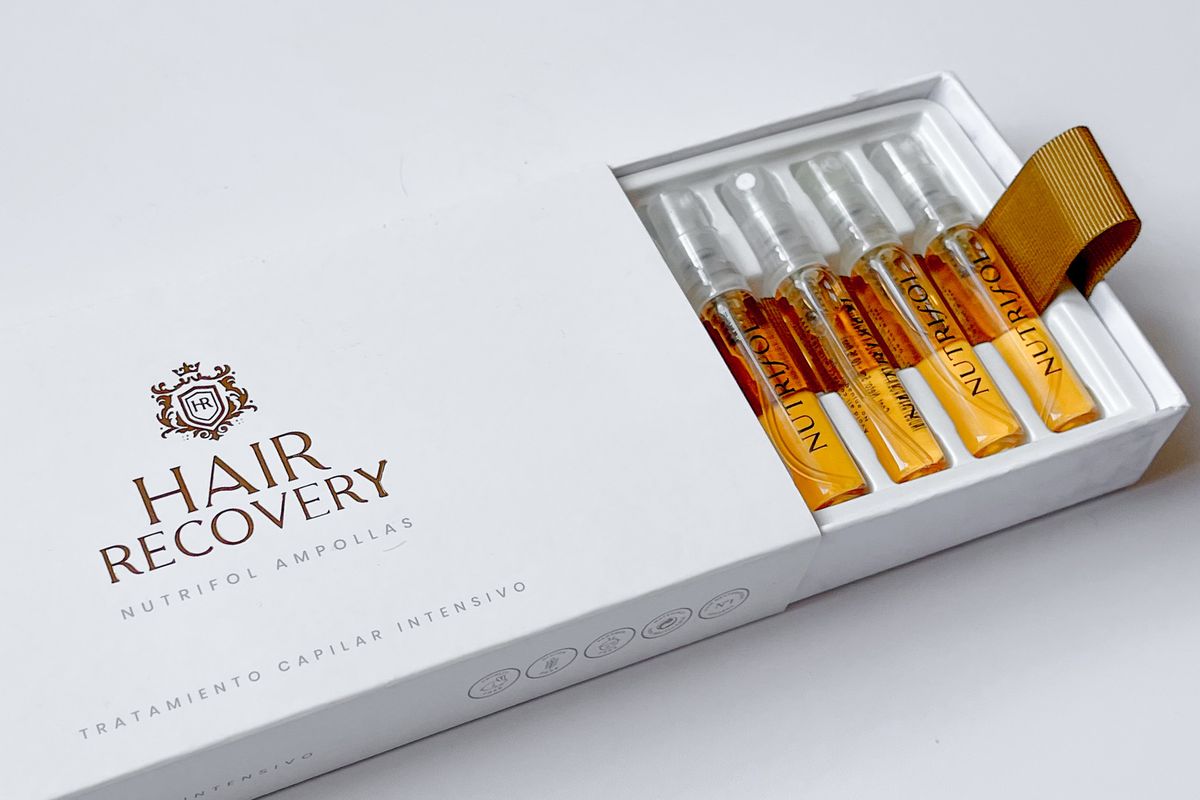 Royal Therapy es una completa línea de productos capilares diseñados para todo tipo de cabello y necesidad. Royal Therapy es una completa línea de productos capilares diseñados para todo tipo de cabello y necesidad.