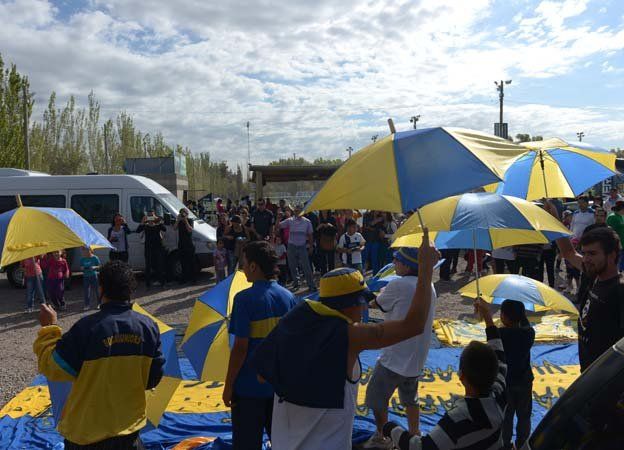 Boca inauguró el ciclo 2014 de su escuelita de fútbol en Mendoza