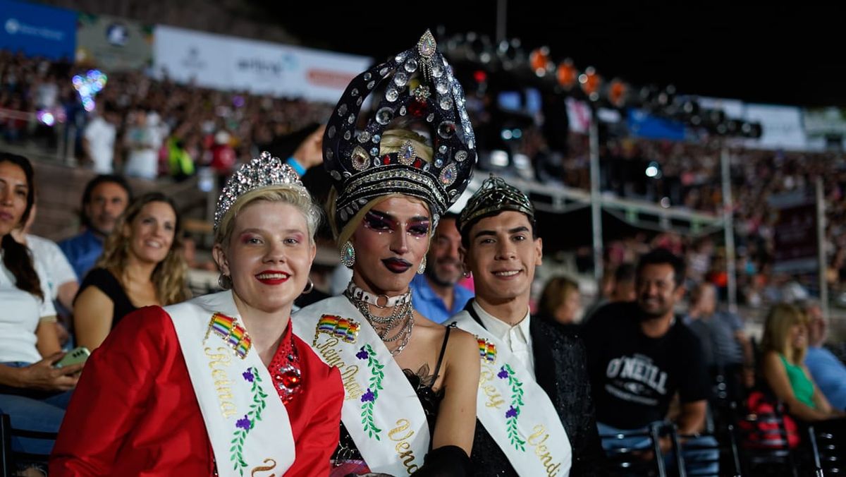 Rocío García, Frazzu y Pablo Schiaroli disfrutaron su última noche como reyes de la Vendimia para Todos. Rocío García, Frazzu y Pablo Schiaroli disfrutaron su última noche como reyes de la Vendimia para Todos.