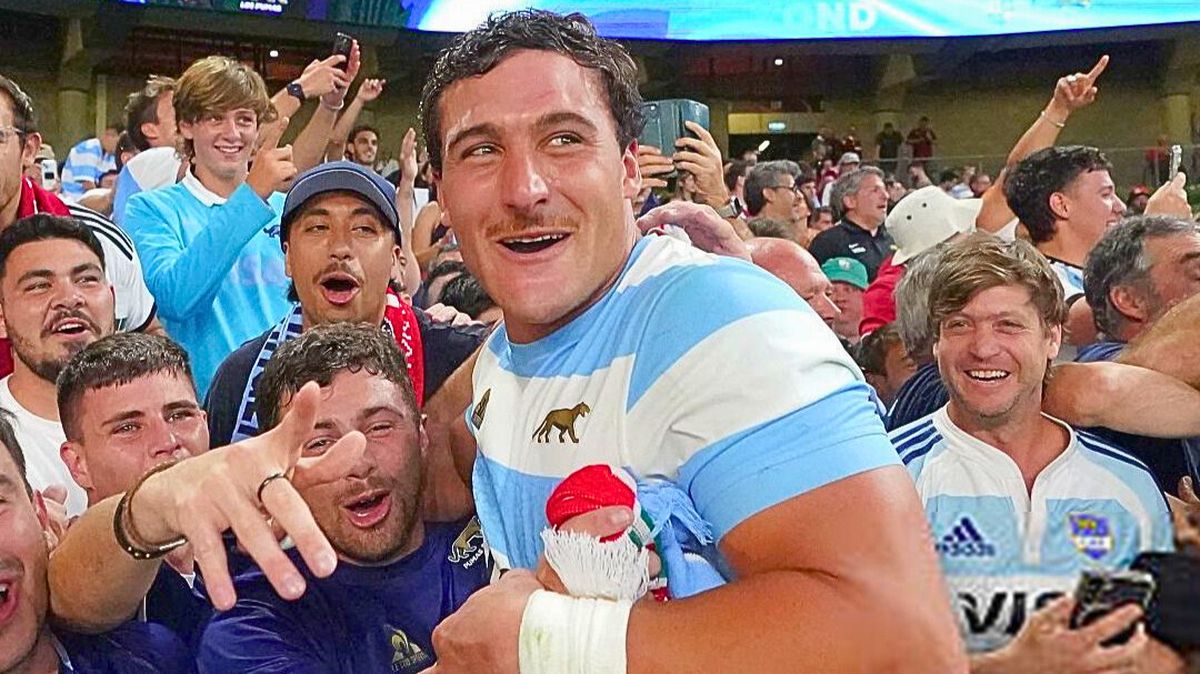 Isgró con sus amigos en Dublin.