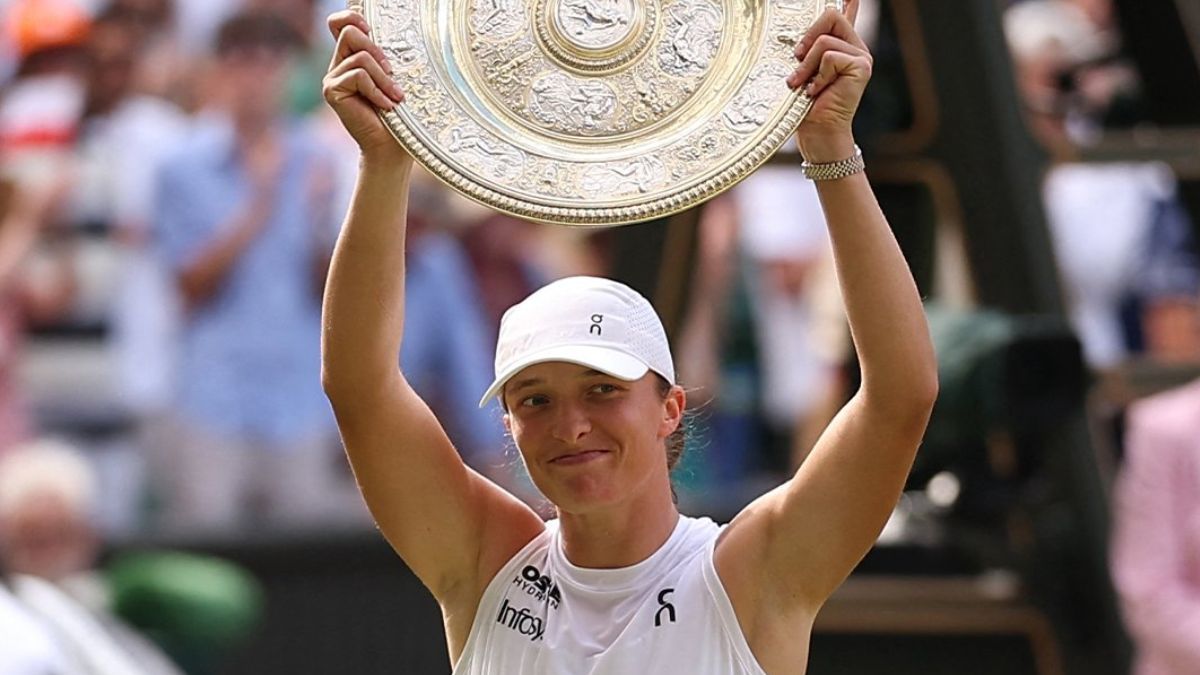 Iga Swiatek es la campeona de Wimbledon. 
