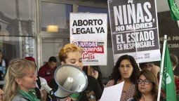 Los médicos de la cesárea a la nena violada sabían a qué se exponían