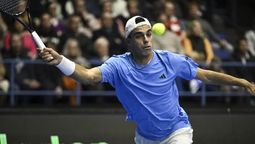 Francisco Cerúndolo cayó ante Denis shapovalov por la Copa Davis.