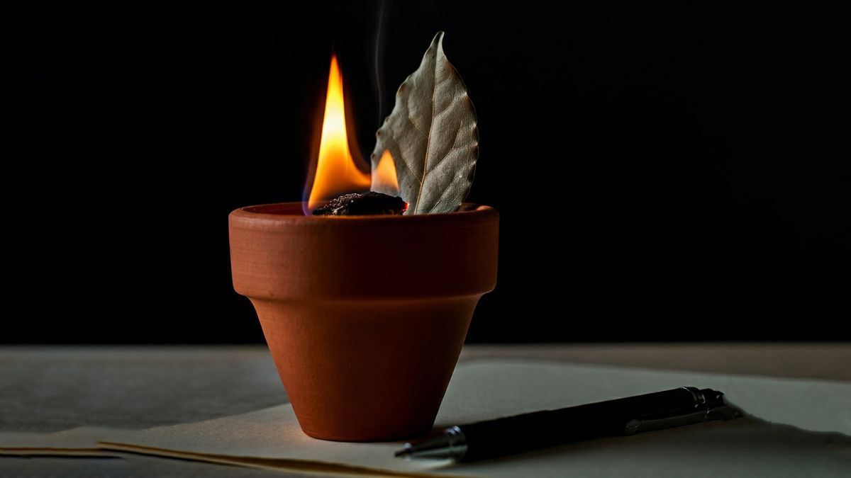 Ritual del laurel para el último día de noviembre.