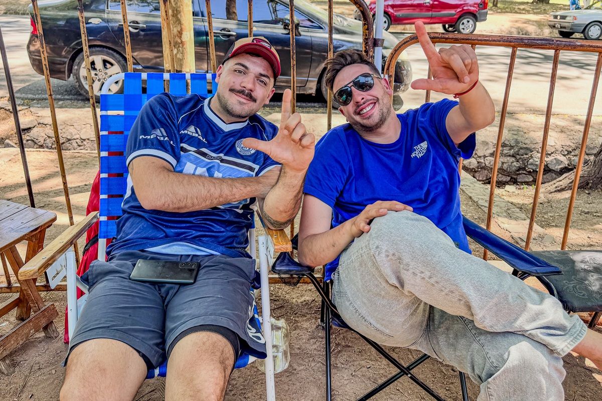 Los primeros en llegar al Bautista Gargantini durante la jornada del sábado.