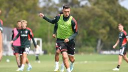 El delantero de River Plate Matías Suárez fue uno de los que entrenó este lunes de cara al amistoso del Millonario contra Independiente Rivadavia del viernes.