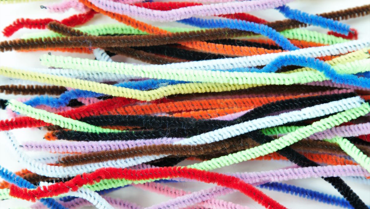 Con limpia pipas, aprendé a hacer unos hermosos adornos navideños para el pinito
