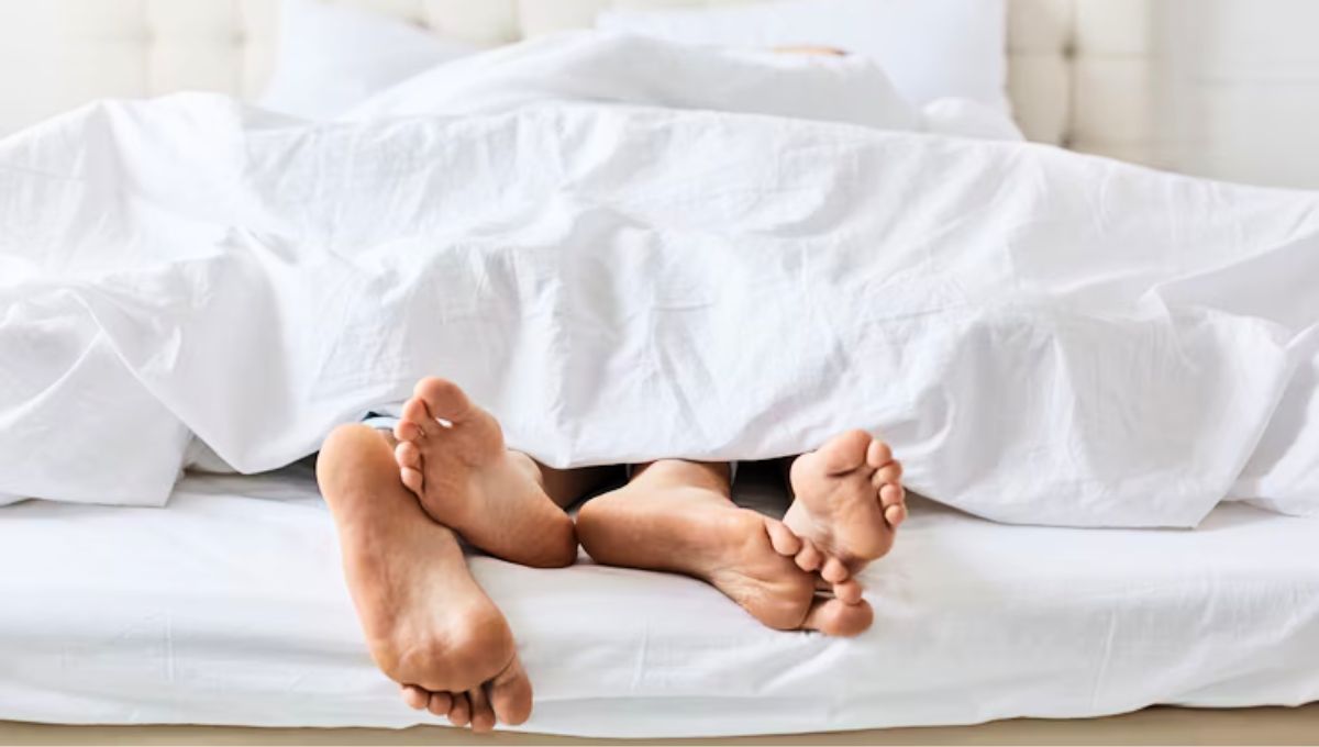 Hay una postura ideal para dormir que es recomendada por especialistas