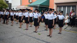 La Jefatura Departamental Gualeguaychú saludó a las mujeres policías La Jefatura Departamental Gualeguaychú saludó a las mujeres policías
